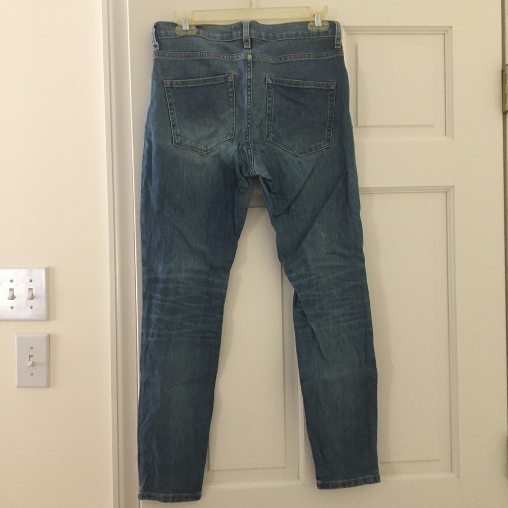 Everlane Mid-Rise Skinny Jean Mid Blue View 4